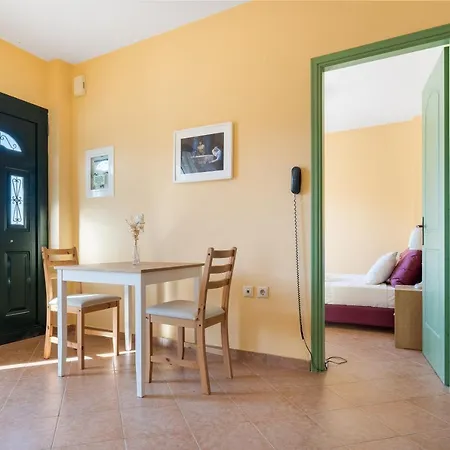 Pavio Semesterbostad Poros (Kefalonia)