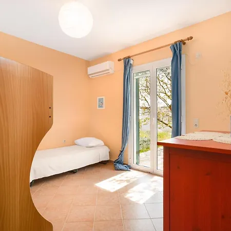 Pavio Semesterbostad Poros (Kefalonia)